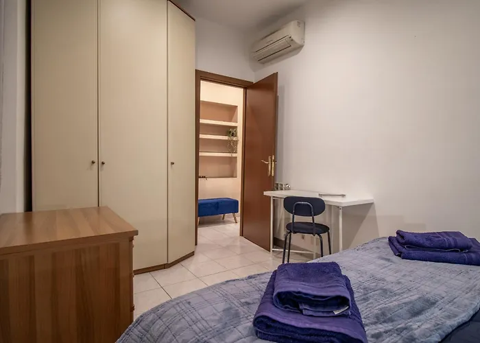 Borgo Vittorio 76 *